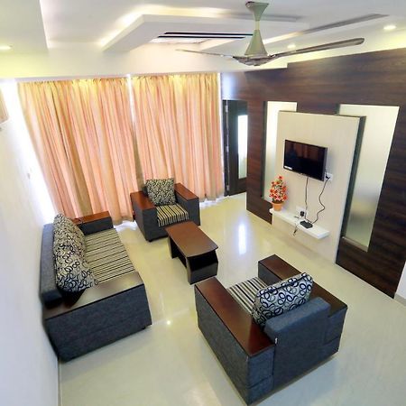 Hotel Ambai Grand Ambāsamudram Esterno foto