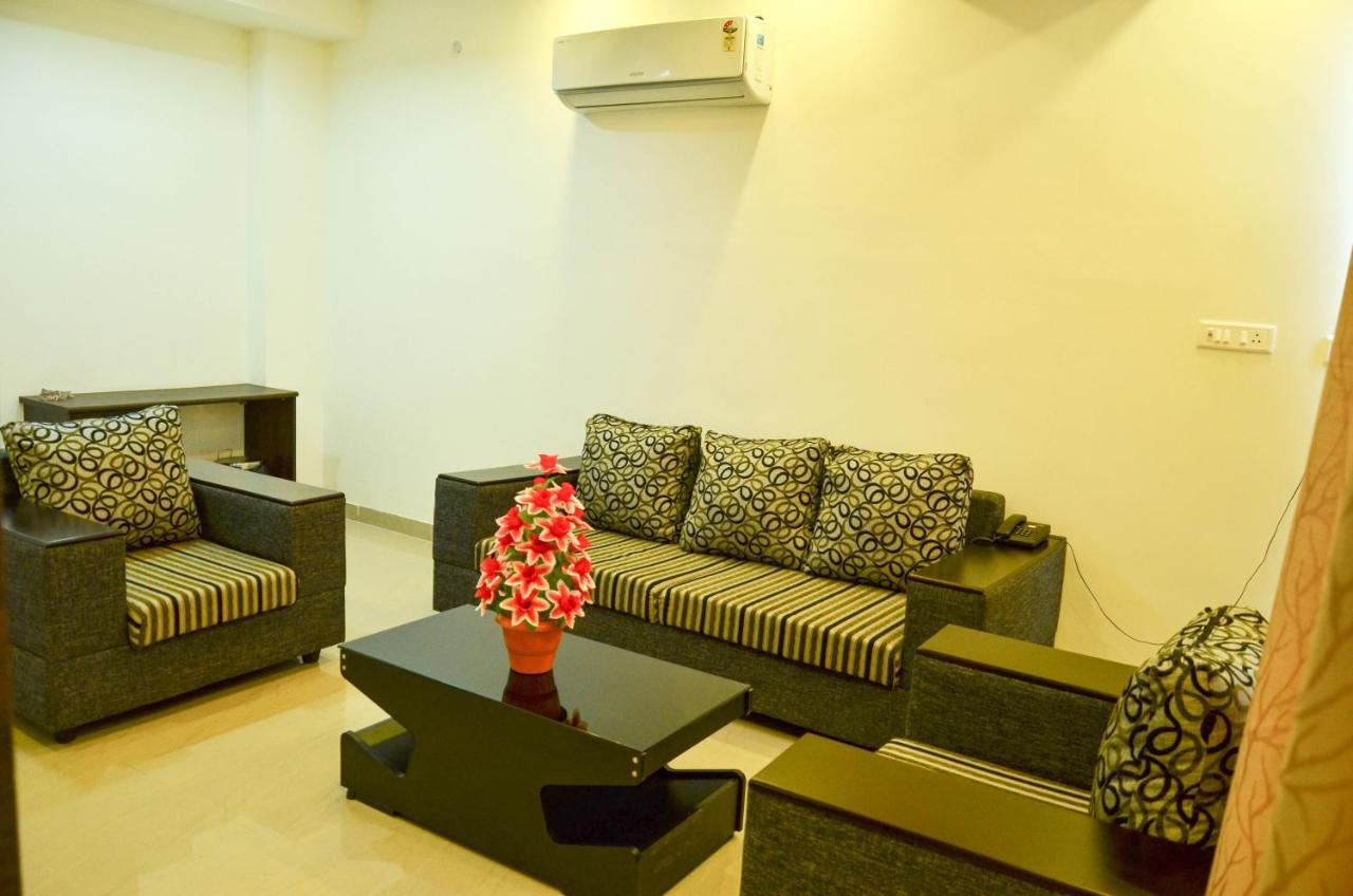 Hotel Ambai Grand Ambāsamudram Esterno foto