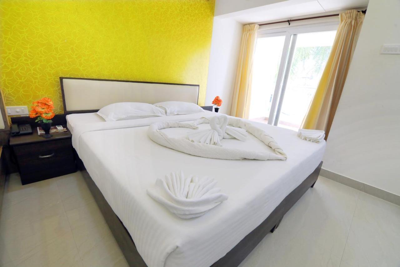 Hotel Ambai Grand Ambāsamudram Esterno foto