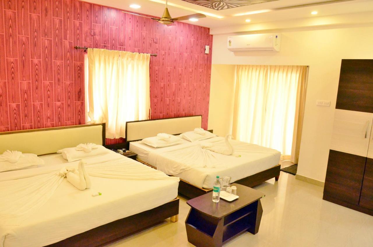 Hotel Ambai Grand Ambāsamudram Esterno foto